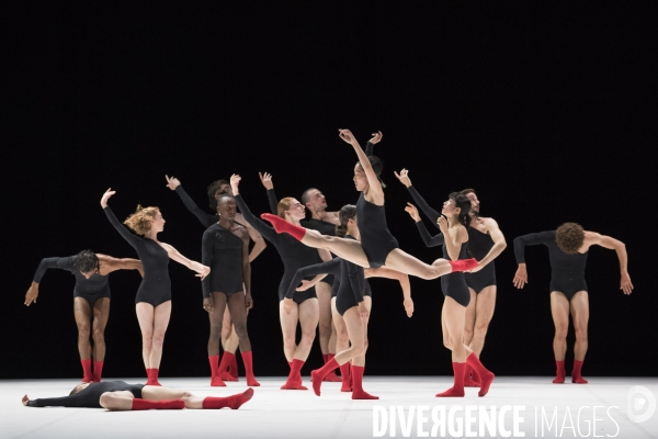 One Of Four Periods In Time de Tânia Carvalho - Ballet national de Marseille