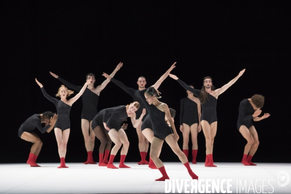 One Of Four Periods In Time de Tânia Carvalho - Ballet national de Marseille