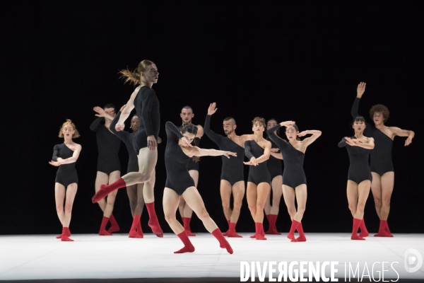 One Of Four Periods In Time de Tânia Carvalho - Ballet national de Marseille