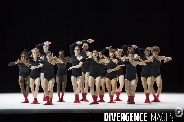 One Of Four Periods In Time de Tânia Carvalho - Ballet national de Marseille