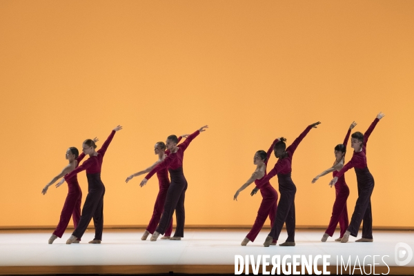 Tempo Vicino de Lucinda Childs - Ballet national de Marseille