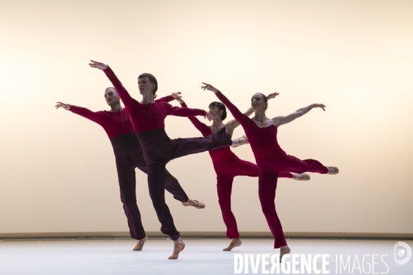 Tempo Vicino de Lucinda Childs - Ballet national de Marseille