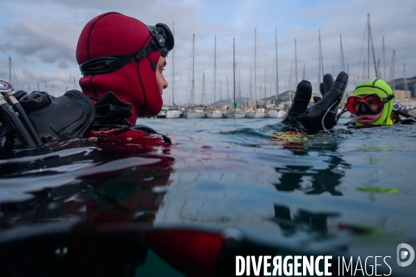 Formation sapeur-pompiers plongeurs  à l INPP de Marseille