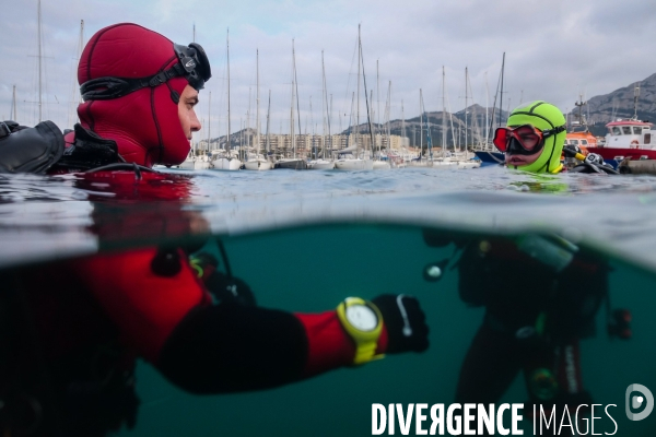 Formation sapeur-pompiers plongeurs  à l INPP de Marseille