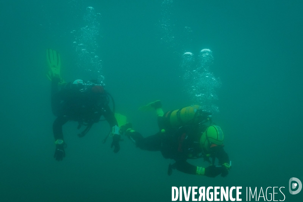 Formation sapeur-pompiers plongeurs  à l INPP de Marseille