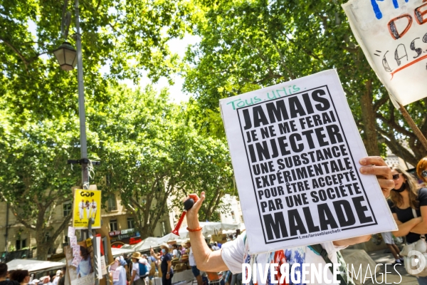 Avignon 31 juillet 2021 manifestation contre le  Pass de la honte 