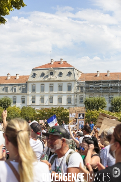 Avignon 31 juillet 2021 manifestation contre le  Pass de la honte 