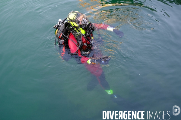 Formation plongeur pour les pompiers à l INPP de Marseille