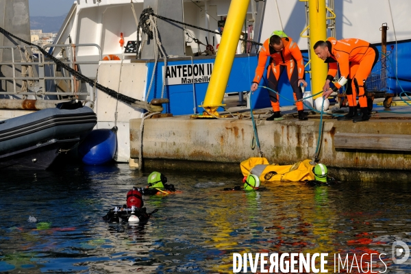 Formation plongeur pour les pompiers à l INPP de Marseille