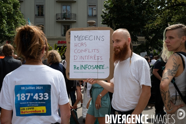 Genève - Manifestation contre le Passe Sanitaire