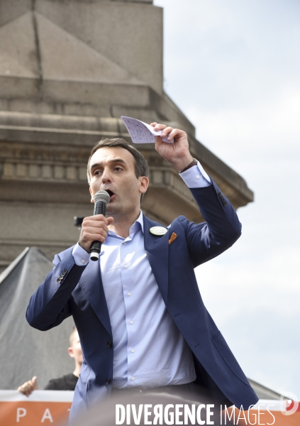 Florian Philippot organise une manifestation contre le projet de passe sanitaire et la vaccination obligatoire, le 31 juillet à Paris. Demonstration against sanitary pass.