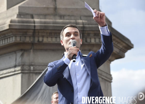 Florian Philippot organise une manifestation contre le projet de passe sanitaire et la vaccination obligatoire, le 31 juillet à Paris. Demonstration against sanitary pass.