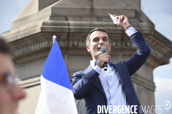 Florian Philippot organise une manifestation contre le projet de passe sanitaire et la vaccination obligatoire, le 31 juillet à Paris. Demonstration against sanitary pass.