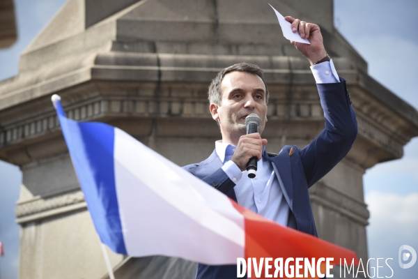 Florian Philippot organise une manifestation contre le projet de passe sanitaire et la vaccination obligatoire, le 31 juillet à Paris. Demonstration against sanitary pass.