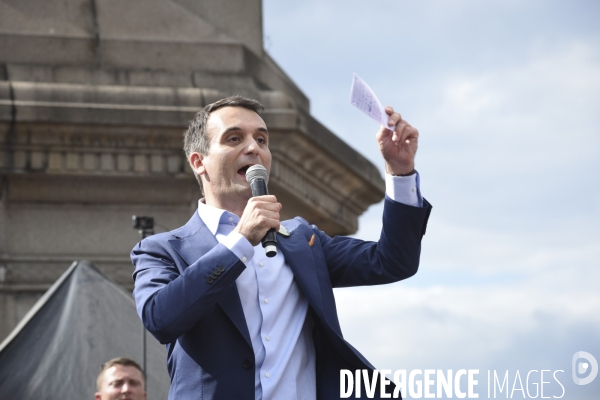 Florian Philippot organise une manifestation contre le projet de passe sanitaire et la vaccination obligatoire, le 31 juillet à Paris. Demonstration against sanitary pass.