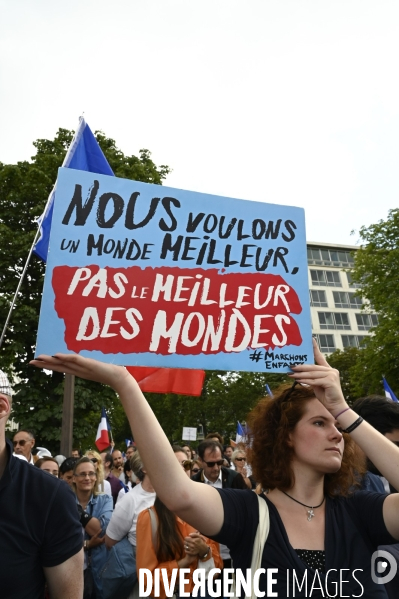 Florian Philippot organise une manifestation contre le projet de passe sanitaire et la vaccination obligatoire, le 31 juillet à Paris. Demonstration against sanitary pass.