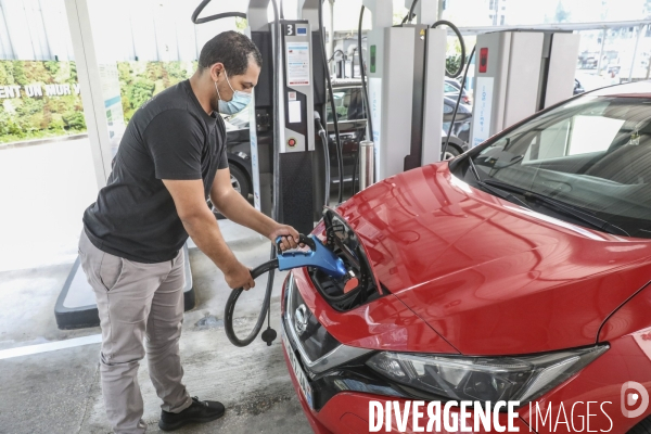 Station de recharge total energies pour vehicules electriques a la defense