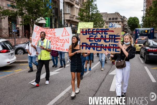 Rodez : manifestation anti-pass sanitaire