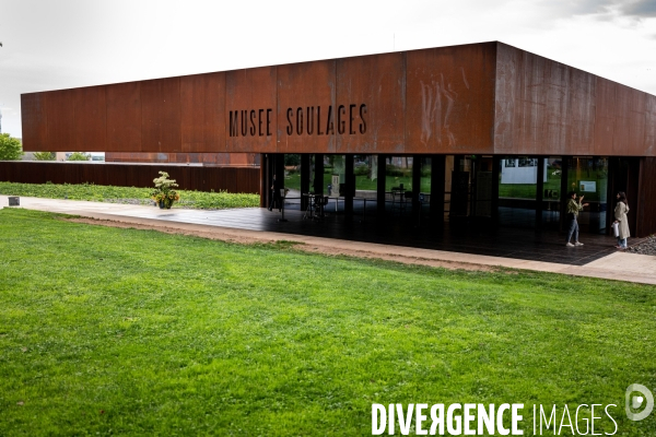 Rodez : musee Pierre Soulages