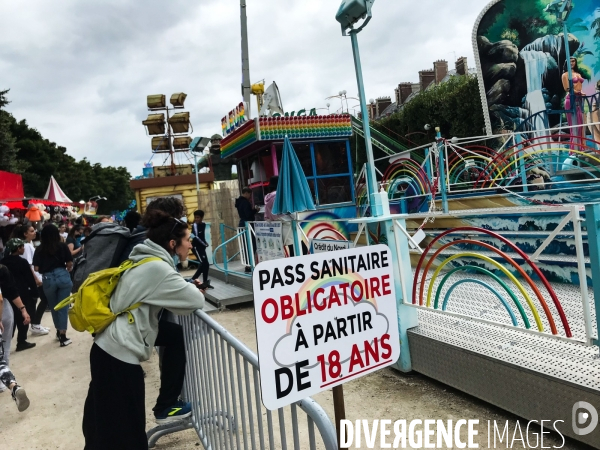 Une fête foraine au temps du pass sanitaire