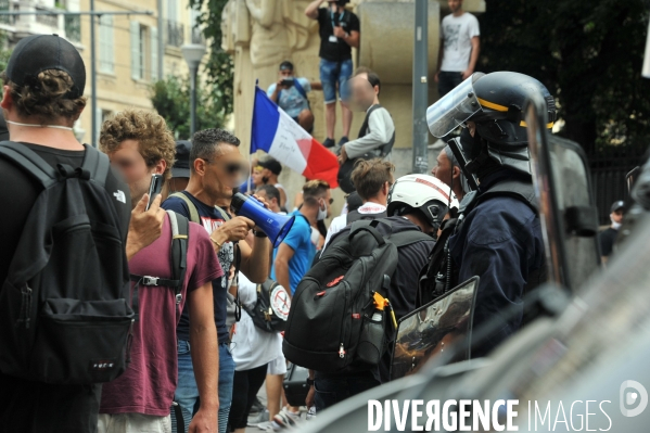 Manifestation contre le vaccin et le pass sanitaire