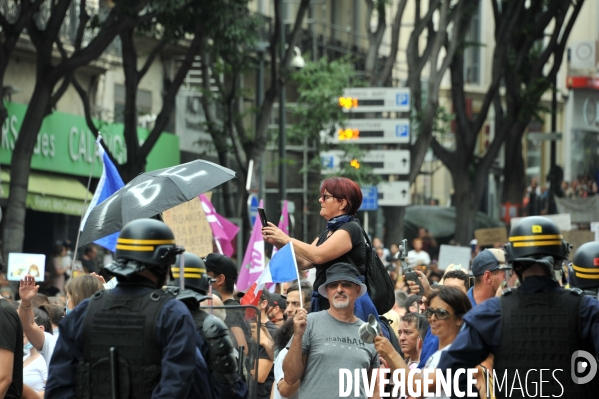 Manifestation contre le vaccin et le pass sanitaire