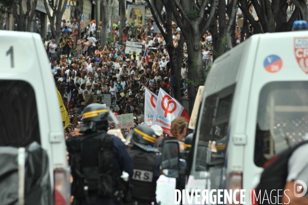 Manifestation contre le vaccin et le pass sanitaire