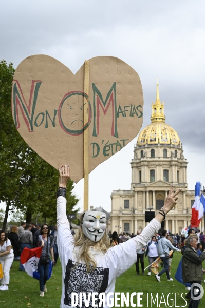 Florian Philippot organise une manifestation contre le projet de passe sanitaire et la vaccination obligatoire, le 31 juillet à Paris. Demonstration against sanitary pass.