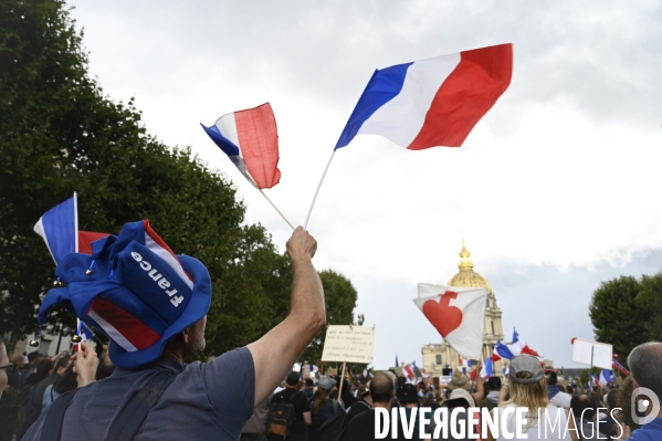 Florian Philippot organise une manifestation contre le projet de passe sanitaire et la vaccination obligatoire, le 31 juillet à Paris. Demonstration against sanitary pass.