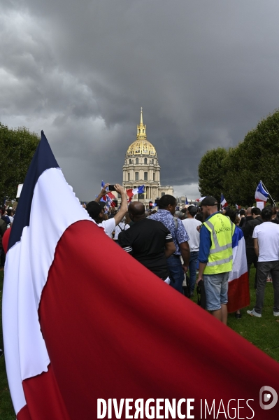 Florian Philippot organise une manifestation contre le projet de passe sanitaire et la vaccination obligatoire, le 31 juillet à Paris. Demonstration against sanitary pass.