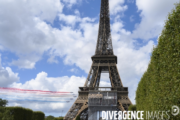 Patrouille de france et tour Eiffel