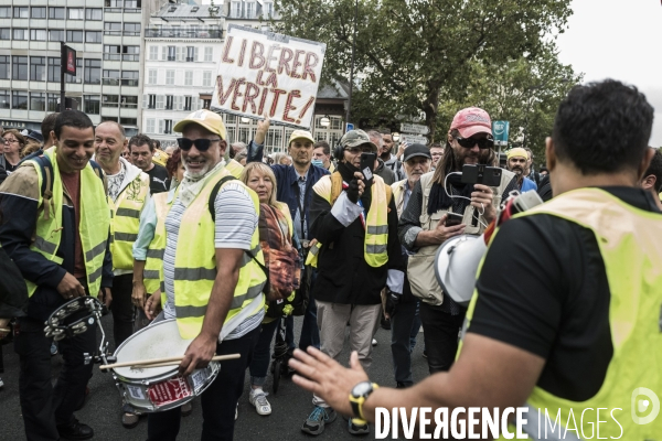 Manifestation contre le pass sanitaire.