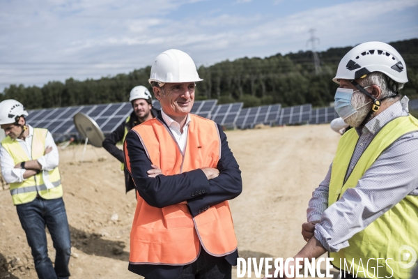 Déplacement d Eric Piolle dans l Essonne.