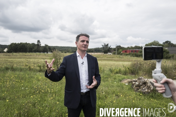 Déplacement d Eric Piolle dans l Essonne.