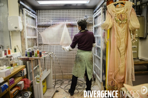 L atelier decoration-costumes de l Opera National de Paris.