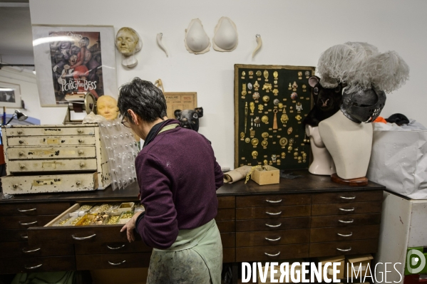 L atelier decoration-costumes de l Opera National de Paris.