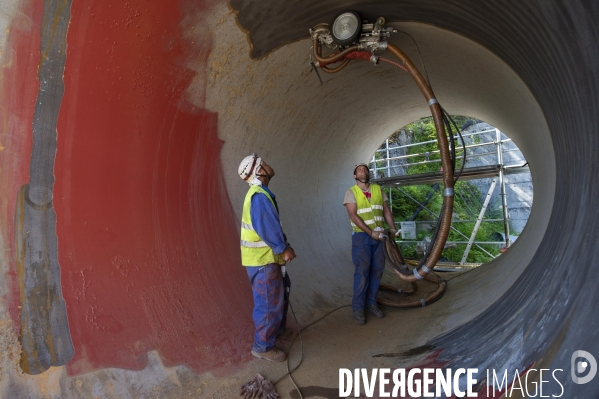 Chantier d une conduite forcée.