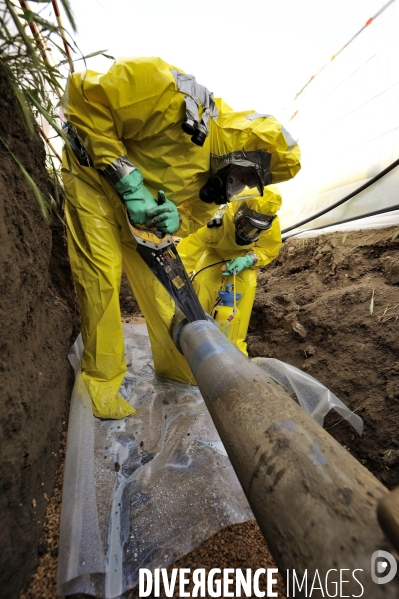 Chantier-test de découpage sur canalisation en amiante-ciment