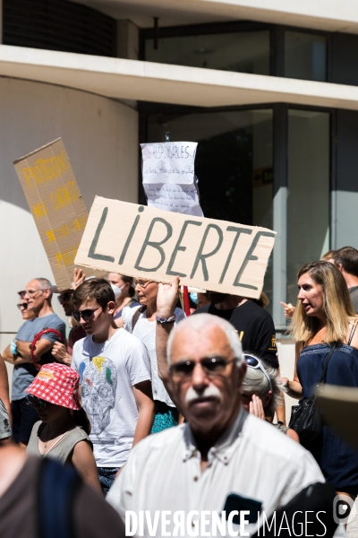 Manifestation contre le pass sanitaire à Nantes