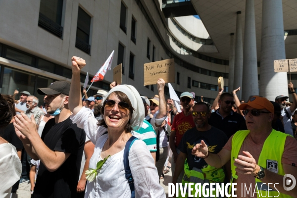 Manifestation contre le pass sanitaire à Nantes