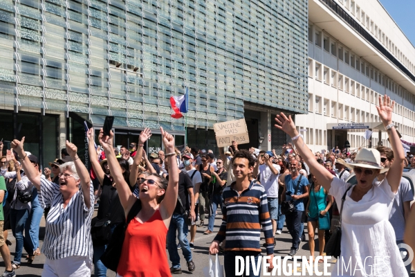 Manifestation contre le pass sanitaire à Nantes