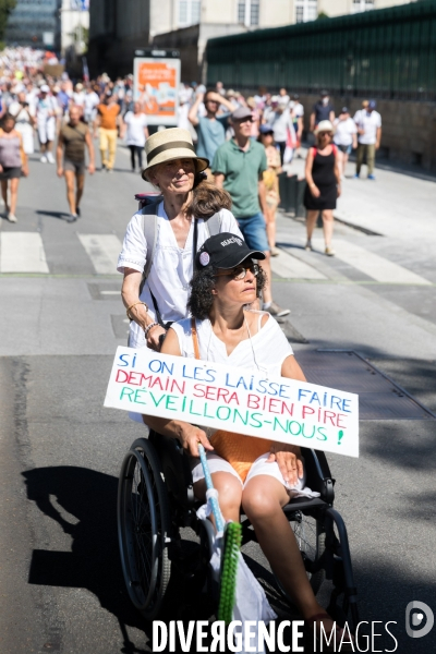 Manifestation contre le pass sanitaire à Nantes