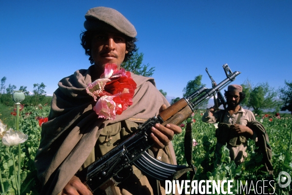 The Afghan-Soviet War Afghanistan. La guerre afghano-soviétique Afghanistan.