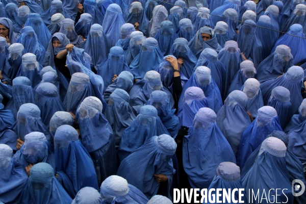 Women in Burqa Afghanistan. Les femmes en burqa en Afghanistan.