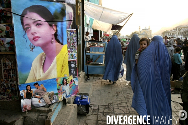 Women in Burqa Afghanistan. Les femmes en burqa en Afghanistan.