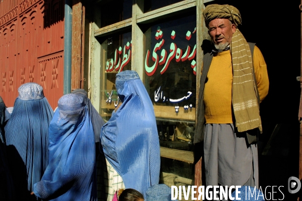 Women in Burqa Afghanistan. Les femmes en burqa en Afghanistan.