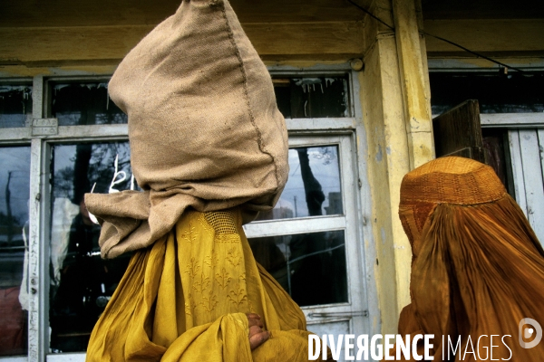 Women in Burqa Afghanistan. Les femmes en burqa en Afghanistan.