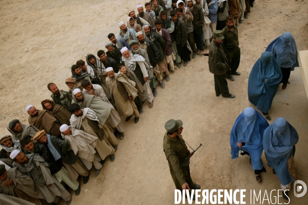 Women in Burqa Afghanistan. Les femmes en burqa en Afghanistan.