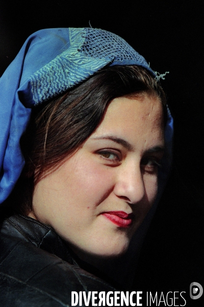 Afghanistan modern Women. Femmes modernes d Afghanistan.