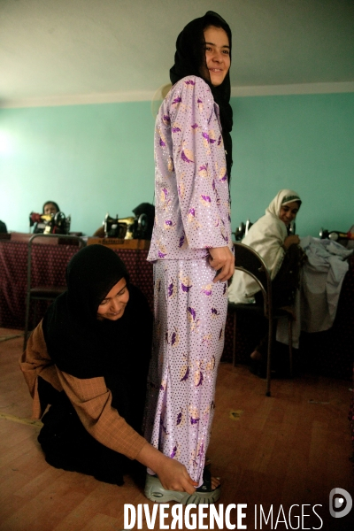 Afghanistan modern Women. Femmes modernes d Afghanistan.